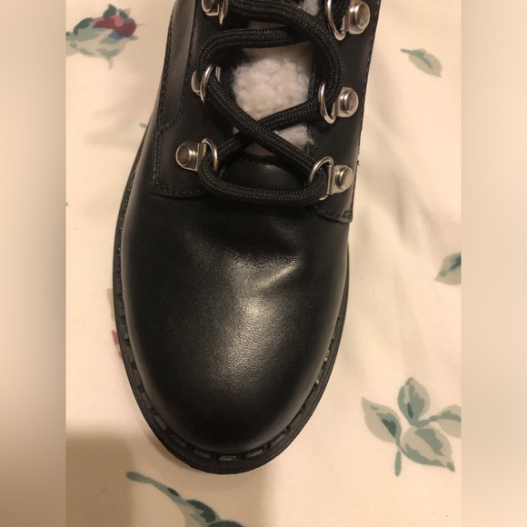 Winter Boots - Picture 9 of 9